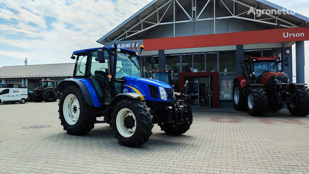 New Holland T5030 traktor točkaš