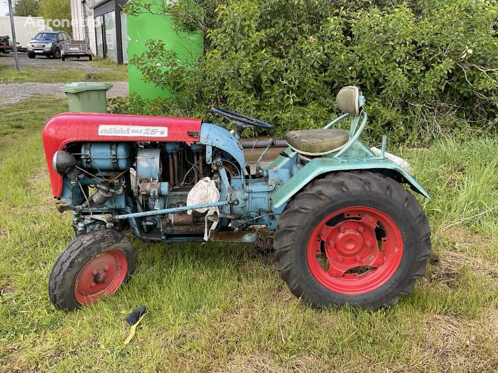 Nibbi RM2 25-s traktor točkaš
