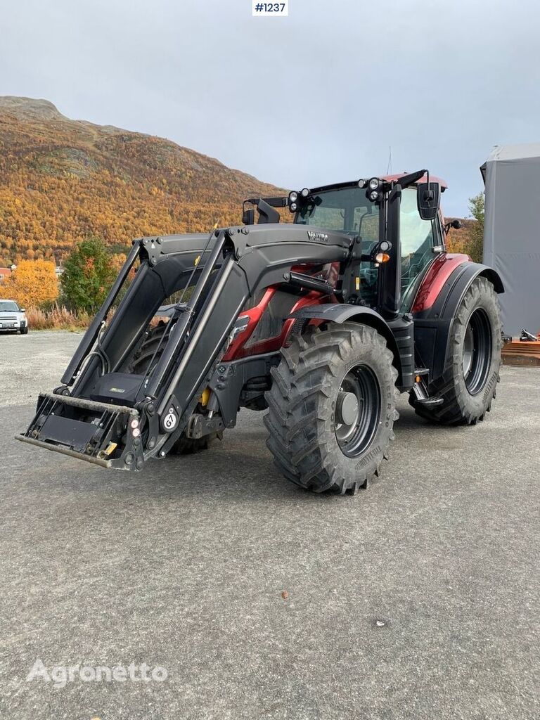 Valtra T255 traktor točkaš